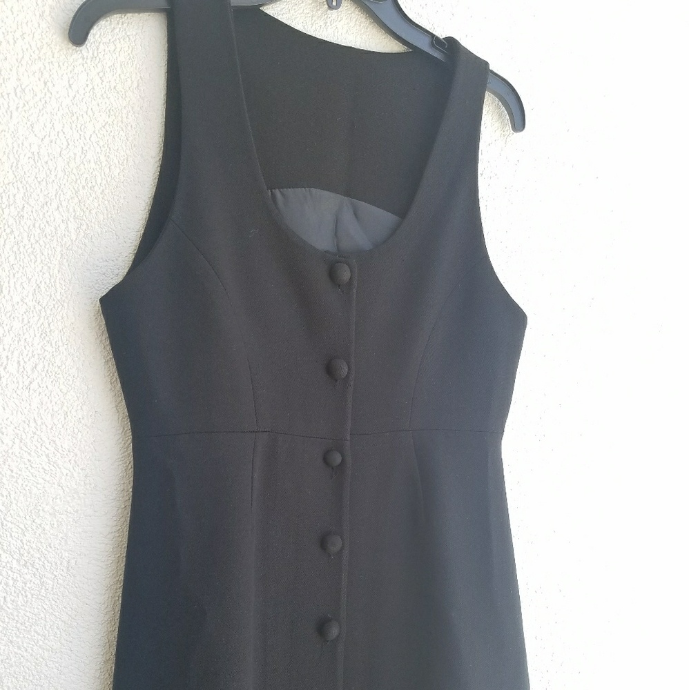 Black long sleeveless dress - Picture 2 of 3